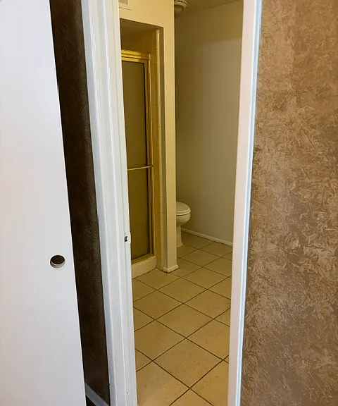 2849 London Ln — Photo 16