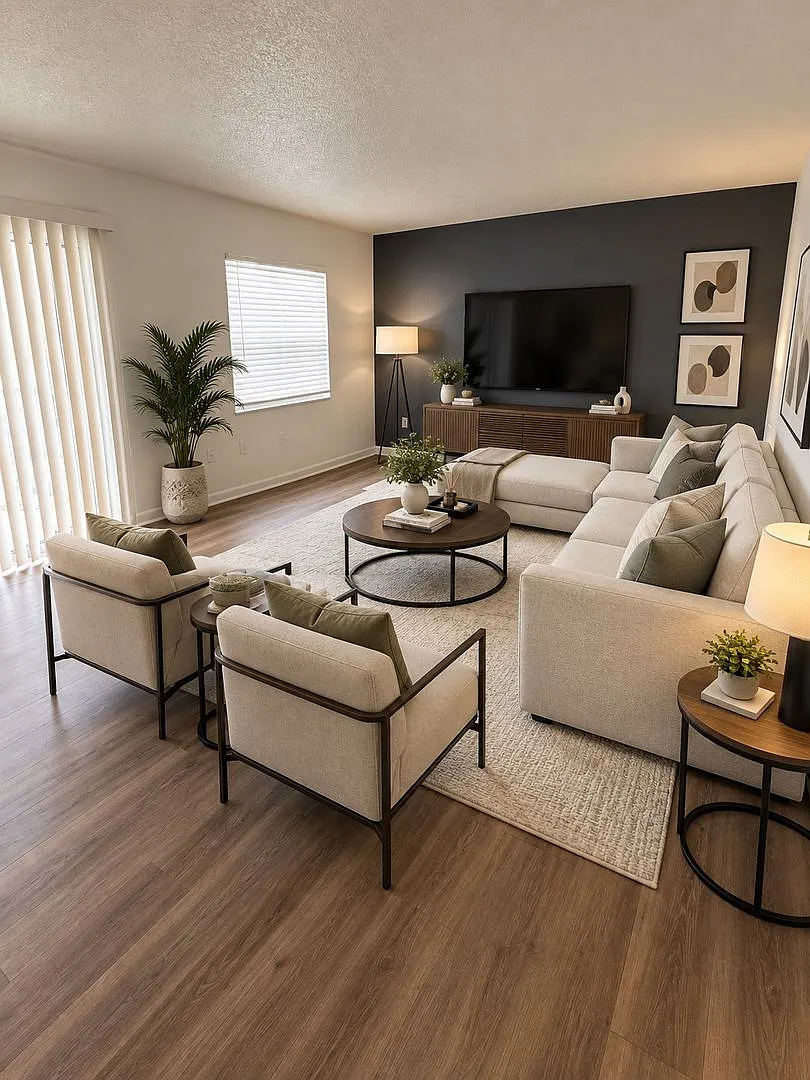 Stylish Condo 2 Beds and 1 Bath Near UCF with Resort-Style Amenities & Screened Patio! — Photo 2