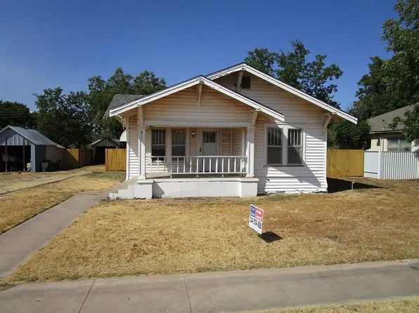 811 E Reynolds St, Stamford, TX 79553