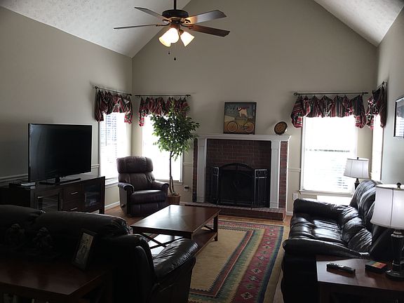 5th image of 3020 Sandy Creek Ct