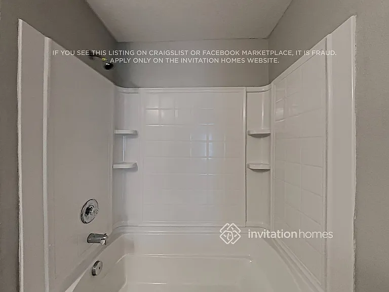 207 English Heritage Pl — Photo 16