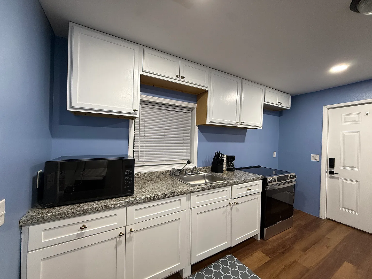 2 bed, 1119 sqft, $2,300 — Photo 4