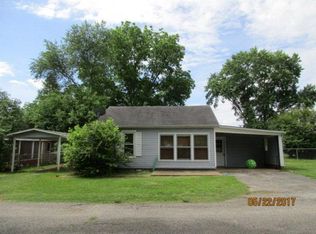 40 Walker St, Trezevant, TN 38258