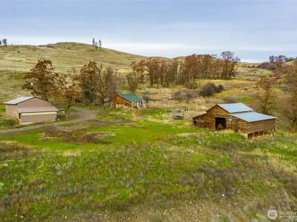 4521 Highway 25 S, Hunters, WA 99137