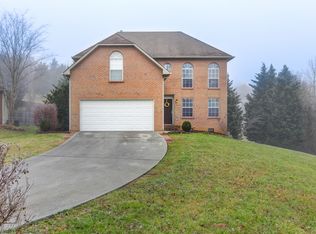 5400 Crooked Pine Ln, Knoxville, TN 37921
