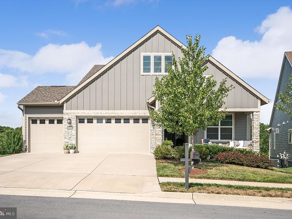 1st image of 139 Mallard Dr