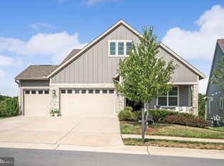 139 Mallard Dr, Lake Frederick, VA 22630
