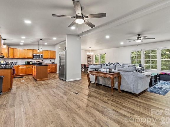 3rd image of 4265 Dry Pond Ln
