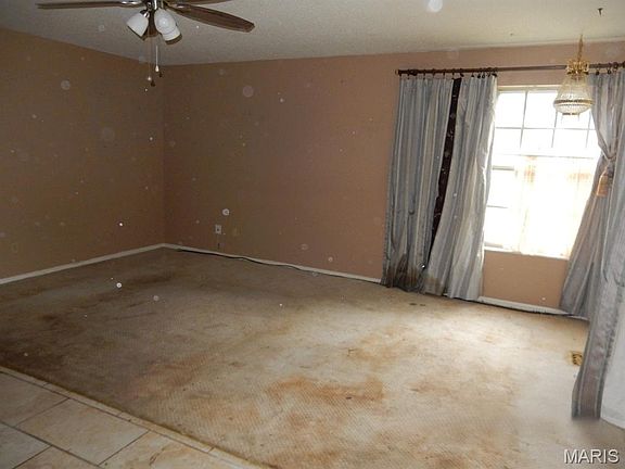3rd image of 2321 Bennington Pl