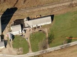 4775 Weitz Rd, Morris, IL 60450