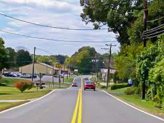 4th image of 1413 Lynchburg Ave