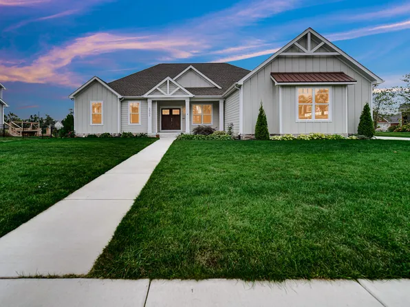 2502 Stirling Dr, Valparaiso, IN 46383