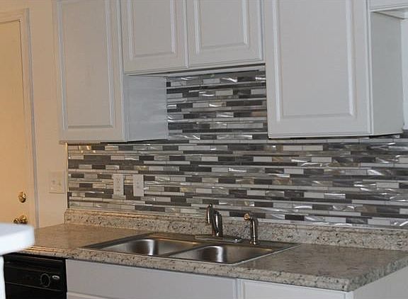 4th image of 5803 Wellington Dr #A