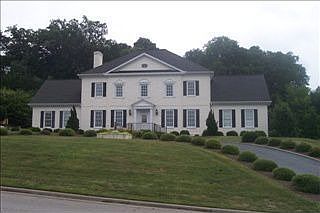 5th image of 282 Shoreham Dr