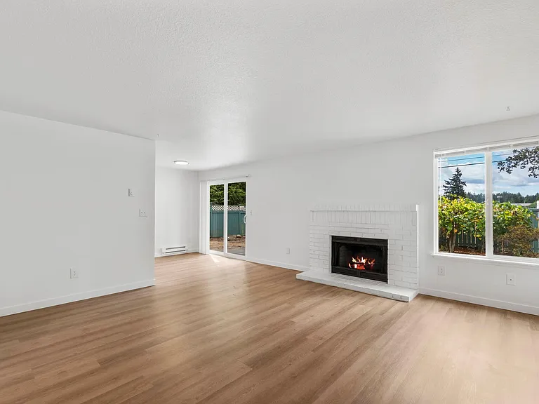 Oak Park Apartments — Photo 36