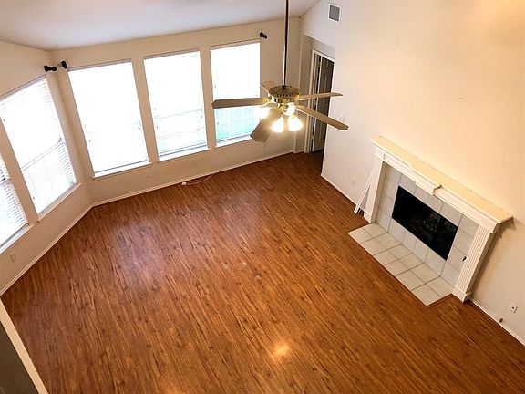 2nd image of 5806 Southampton Dr