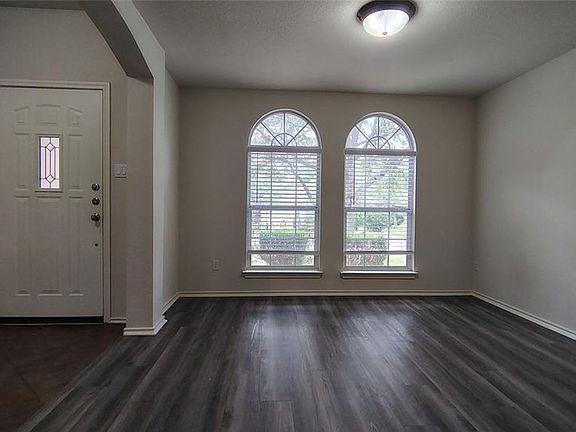 3rd image of 1724 Westminster Way