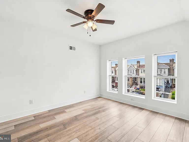 5616 Florence Ave — Photo 28
