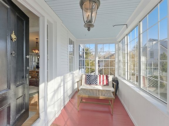 5th image of 94 Allerton St