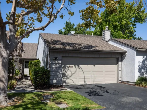 858 Erickson Ln, Foster City, CA 94404