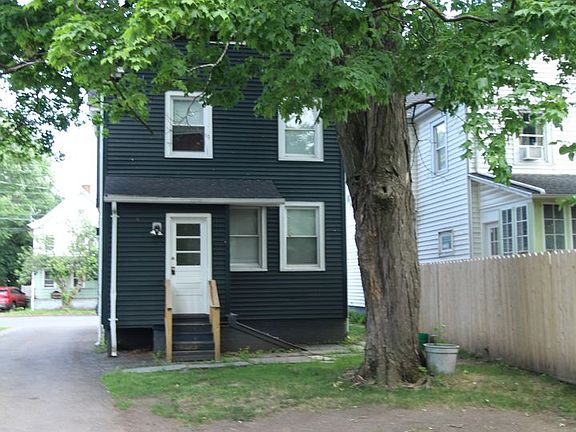 3rd image of 17 Oneil St