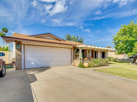 3rd image of 11238 N 49th Ln