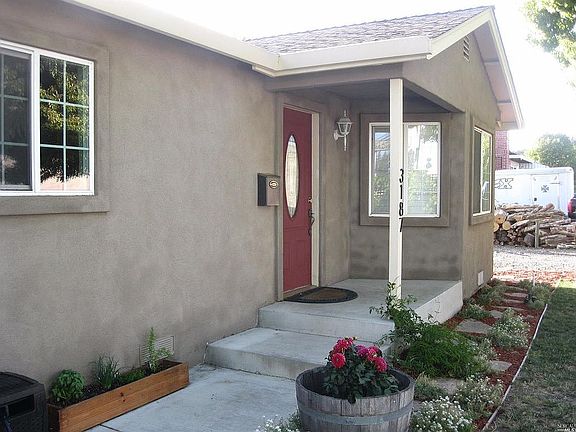 4th image of 3187 Solano Ave