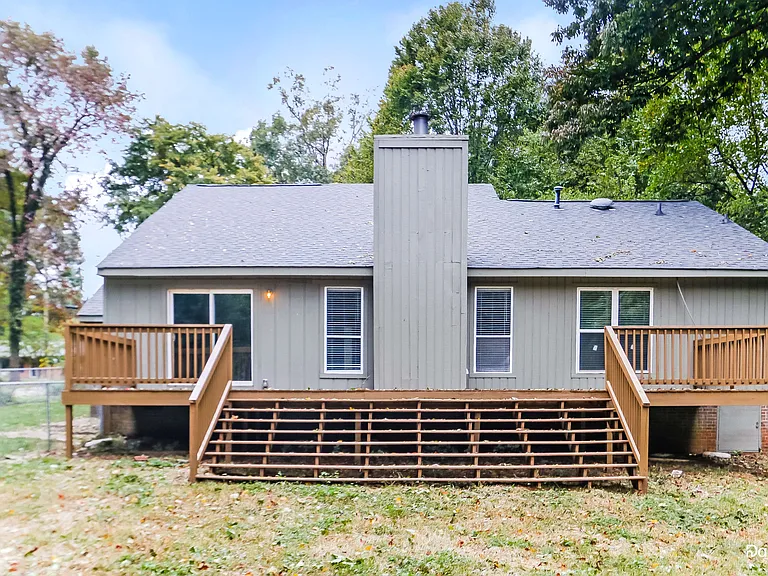 2201 Mary Ann Dr — Photo 13