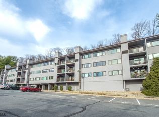 41 Mount Kemble Ave APT 203, Morristown, NJ 07960