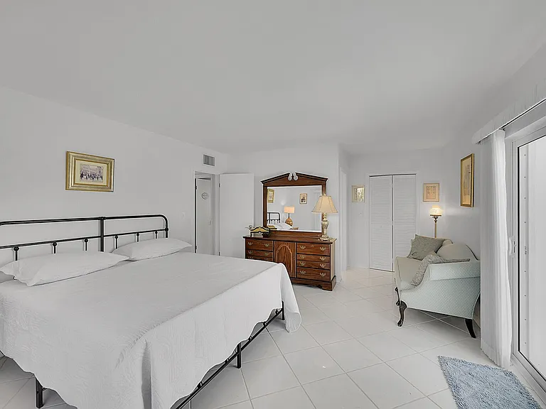 1702 S Ocean Blvd #1 — Photo 24