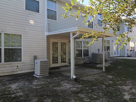 3rd image of 128 Swaying Pine Ct #128
