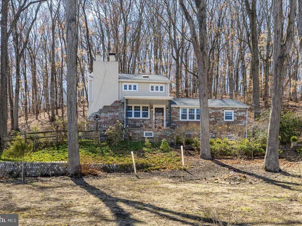 21 Pleasant Valley Rd, Titusville, NJ 08560