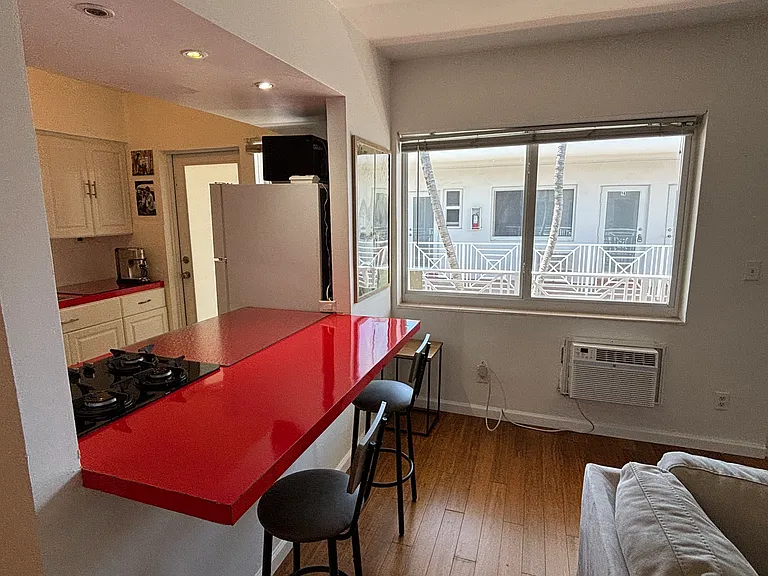 7424 Byron Ave #9B — Photo 18