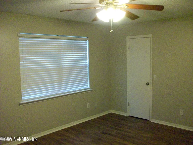 5860 Liska Dr — Photo 12