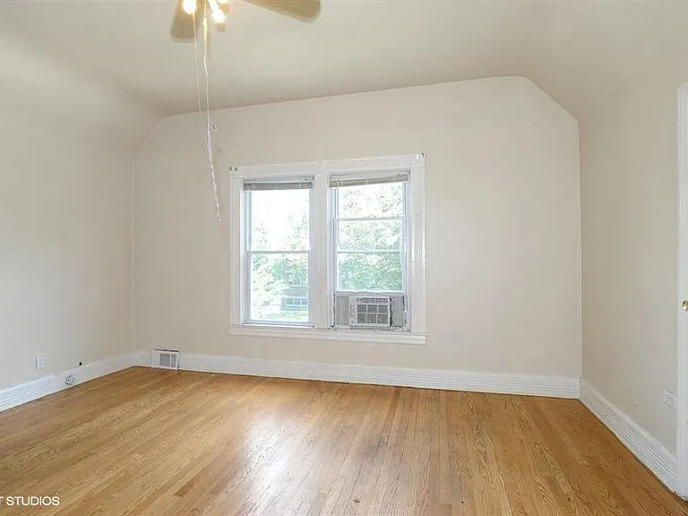 2nd floor bedroom