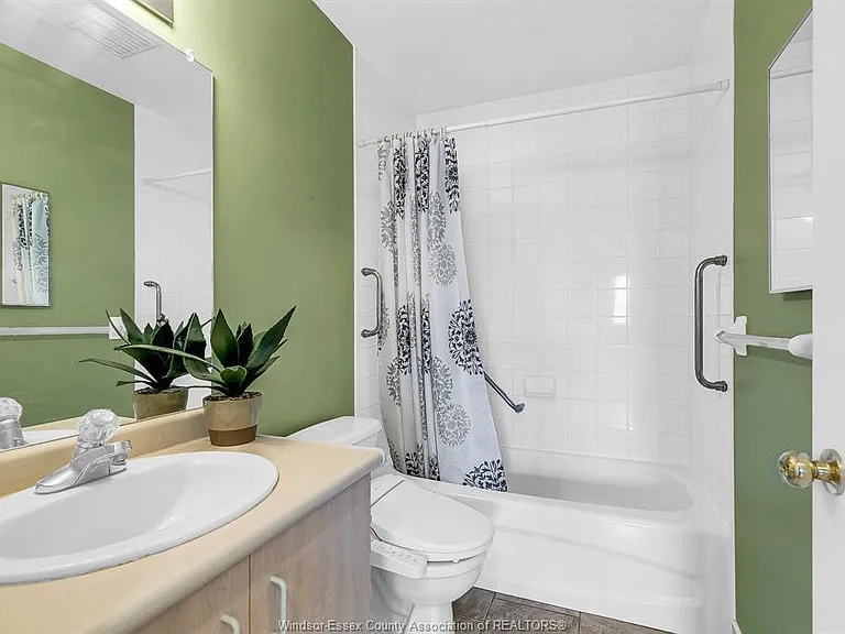1535 Grand Marais Rd W #103 — Photo 23