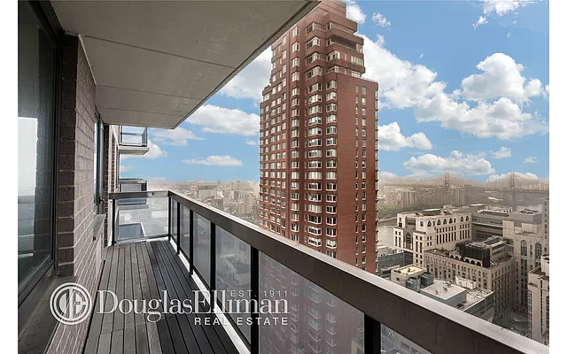 Sold by Douglas Elliman | media 24