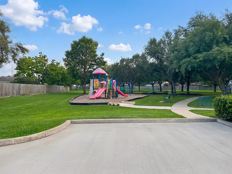 4320 Blossomwood Dr — Photo 20