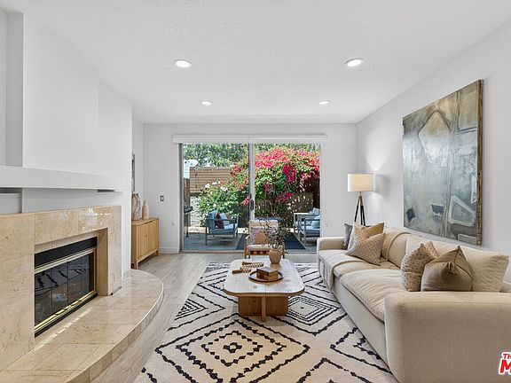 3rd image of 1436 20th St Unit 15