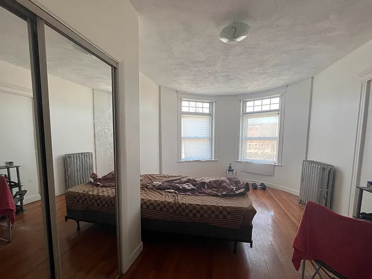 1905 Beacon St #2F — Photo 5