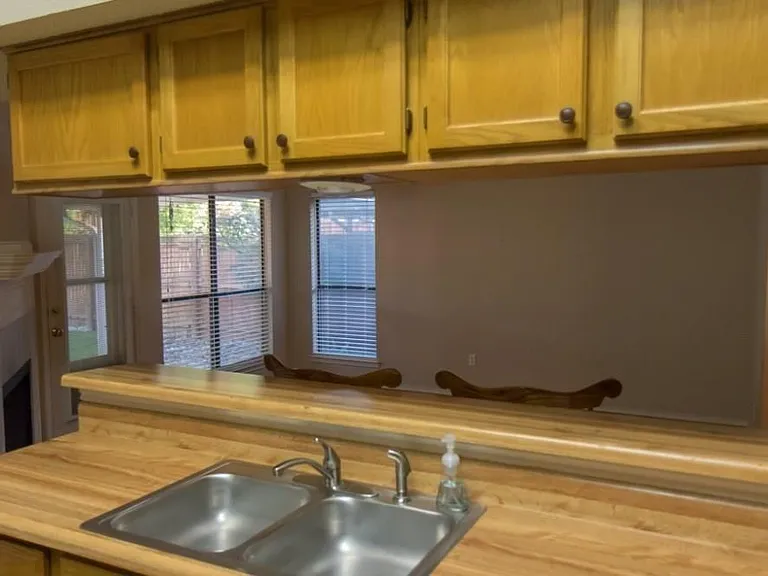 557 Grace Ln — Photo 18