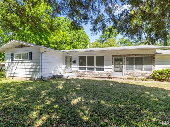 425 Powell Ave, Saint Louis, MO 63135
