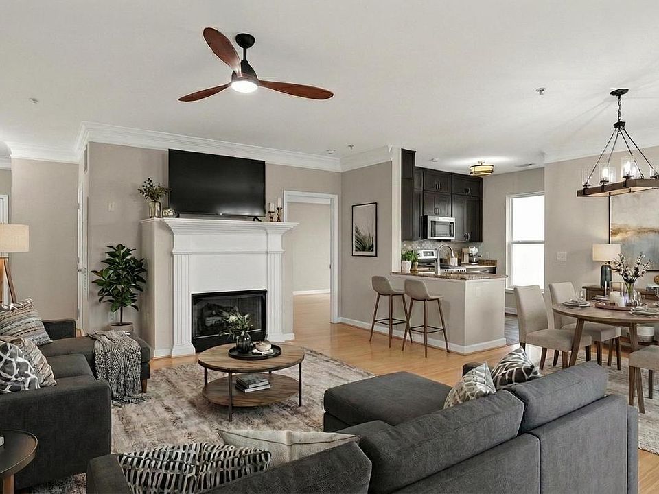 1st image of 501 Hungerford Dr APT 270