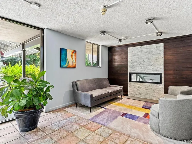 909 Logan St #6G — Photo 25