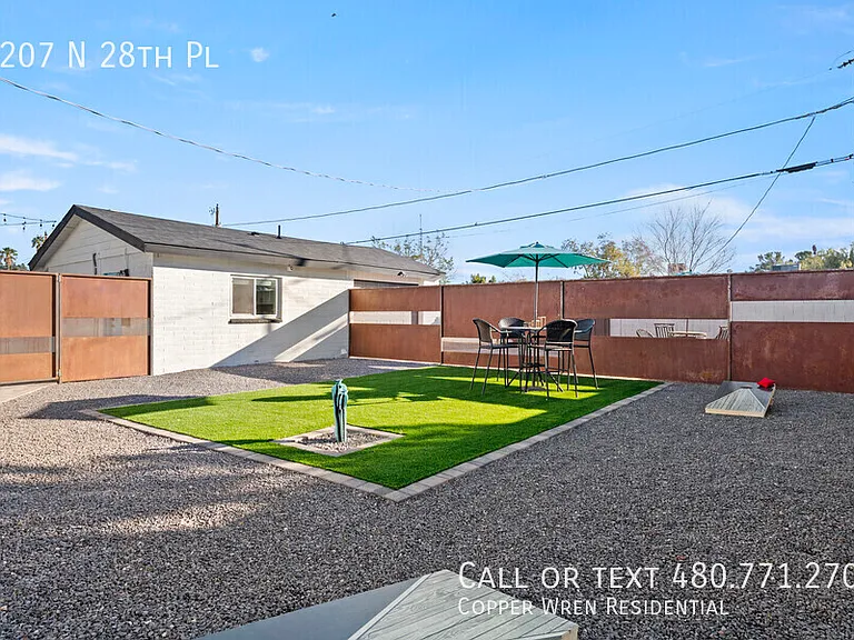 2207 N 28th Pl — Photo 36
