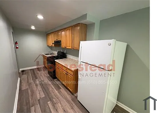 209 Hamilton Ave — Photo 2