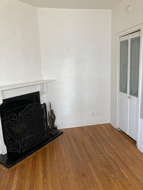 1st image of 131 Prospect Ave #33