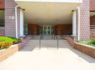 50 Watertown St APT 610, Watertown, MA 02472