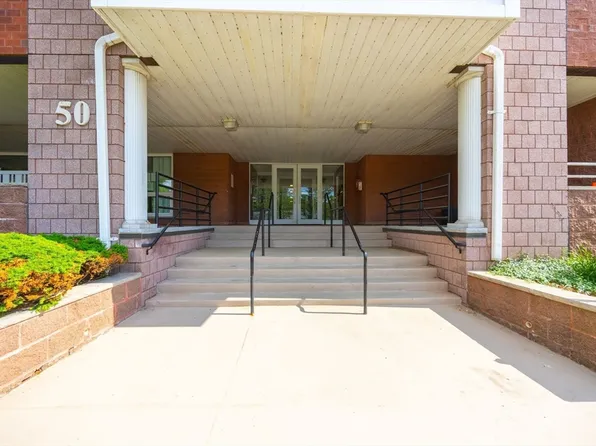 50 Watertown St APT 610, Watertown, MA 02472