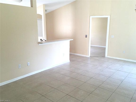 4th image of 1819 Blanton Ave